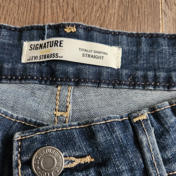 Nwt Levi Strauss jeans size 12 - Picture 4 of 6